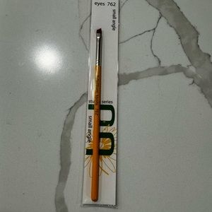 Bdellium Tools Professional Makeup Brush Studio Series - Small Angle 762 NWT